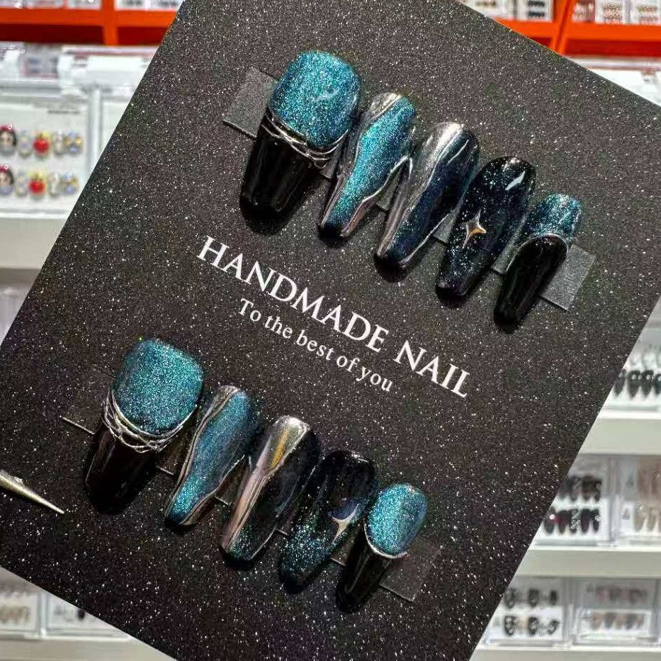 Handmade Glittering Press-On Nail Set