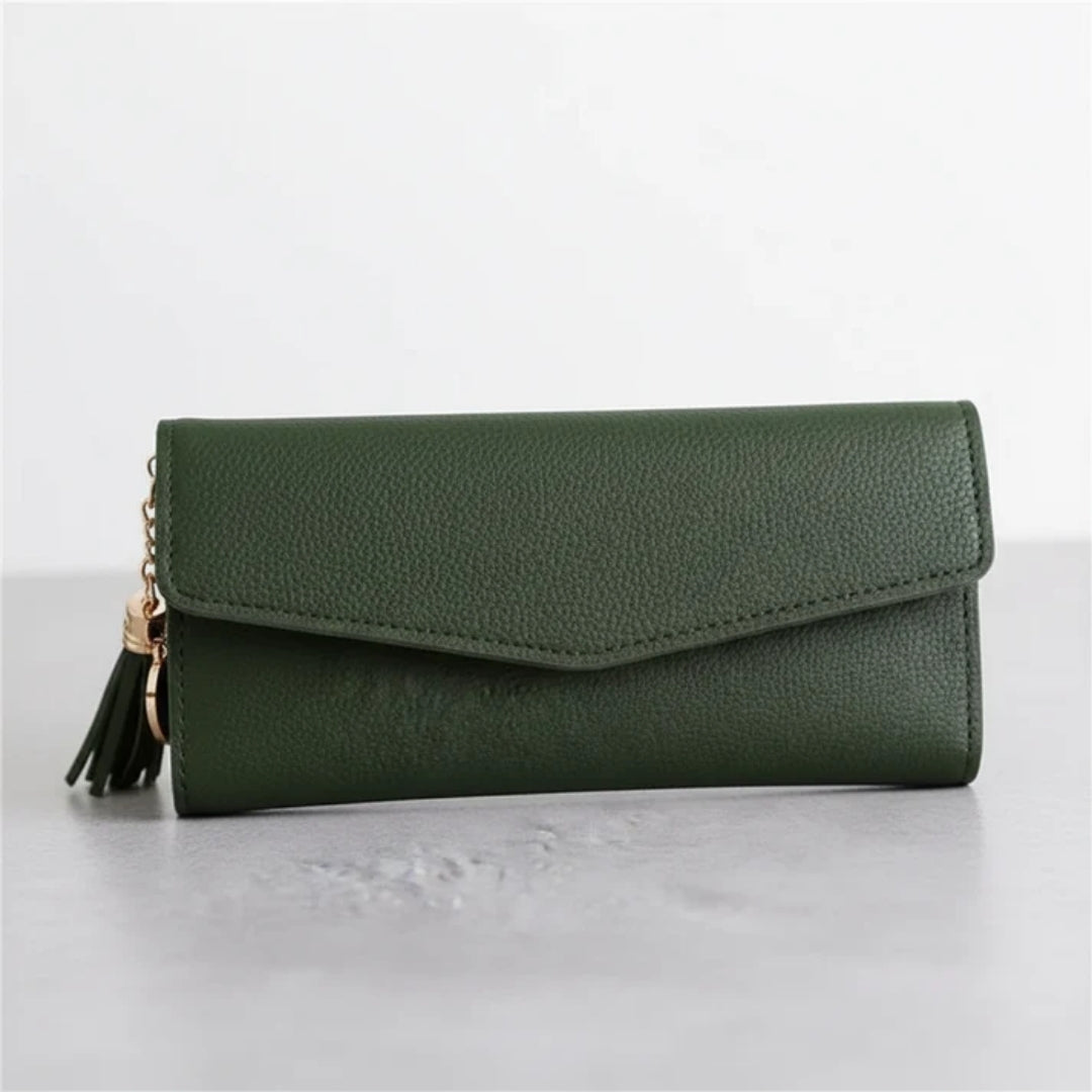 Leather Wallet - Western Style with Practical Compartments and Slim Design