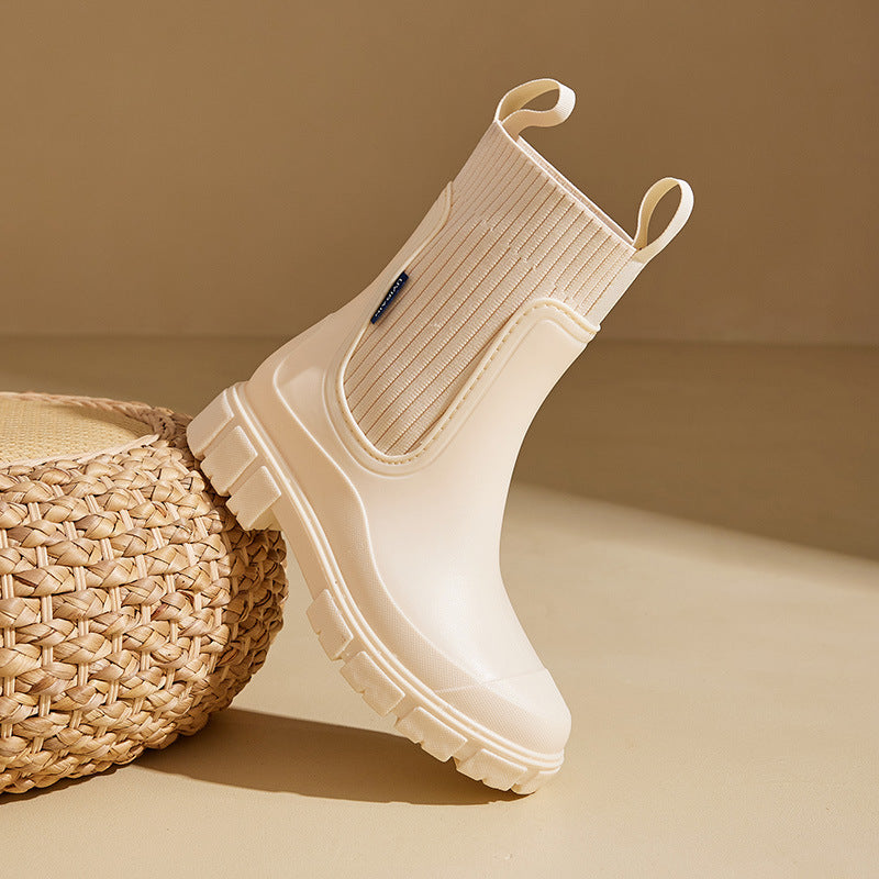 Image of Roxanne | Women's Lug Sole Chelsea Boots