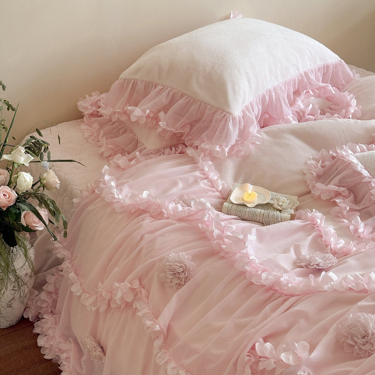 Vintage-Style Ruffled Bedding Set with 3D Flower Appliqués and Gathered Bed Skirt
