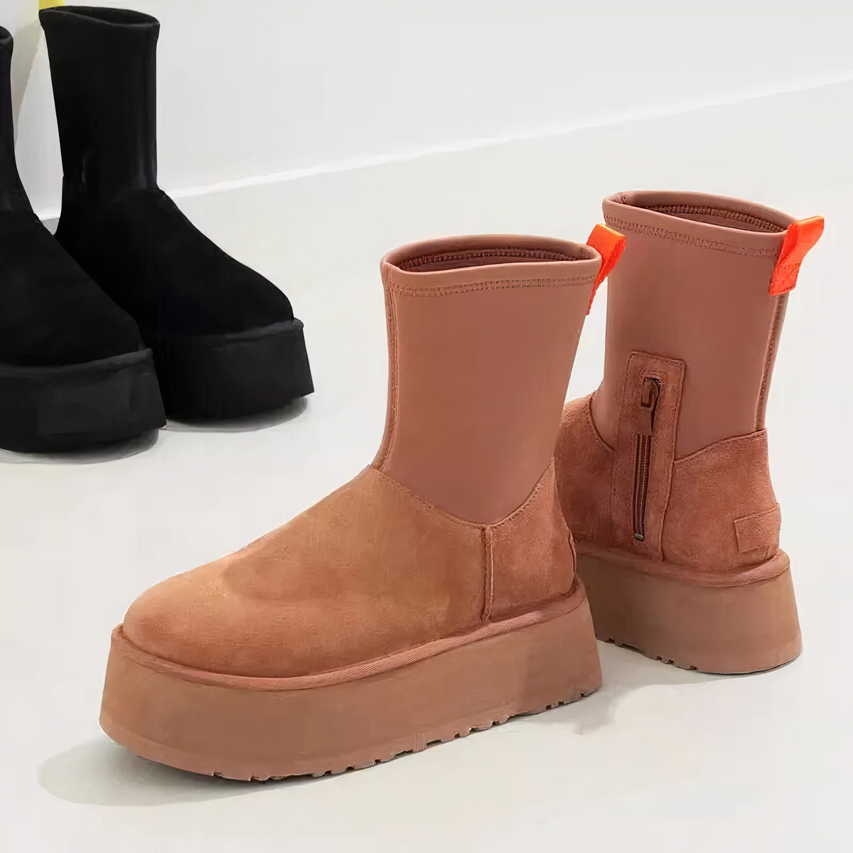 Women's Boots with Smooth Shaft and Side Zipper