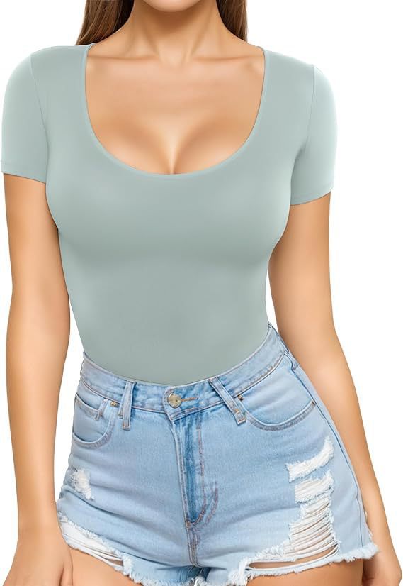 Women's Fitted Short-Sleeve Bodysuit with Scoop Neck and Seamless Design